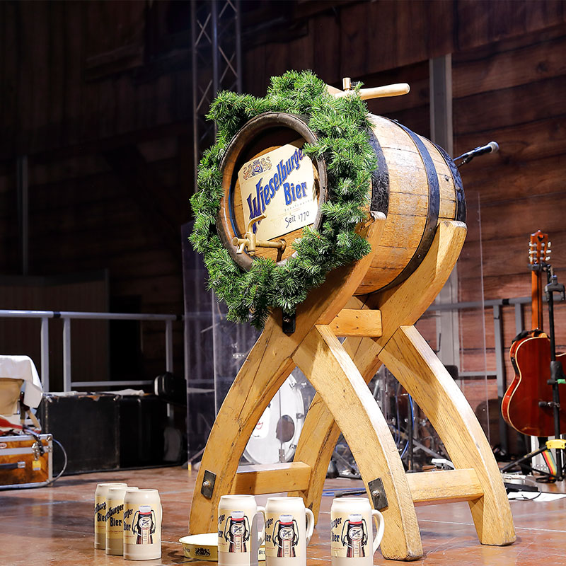 Bieranstich – WIESELBURGER VOLKSFEST Bieranstich - WIESELBURGER VOLKSFEST